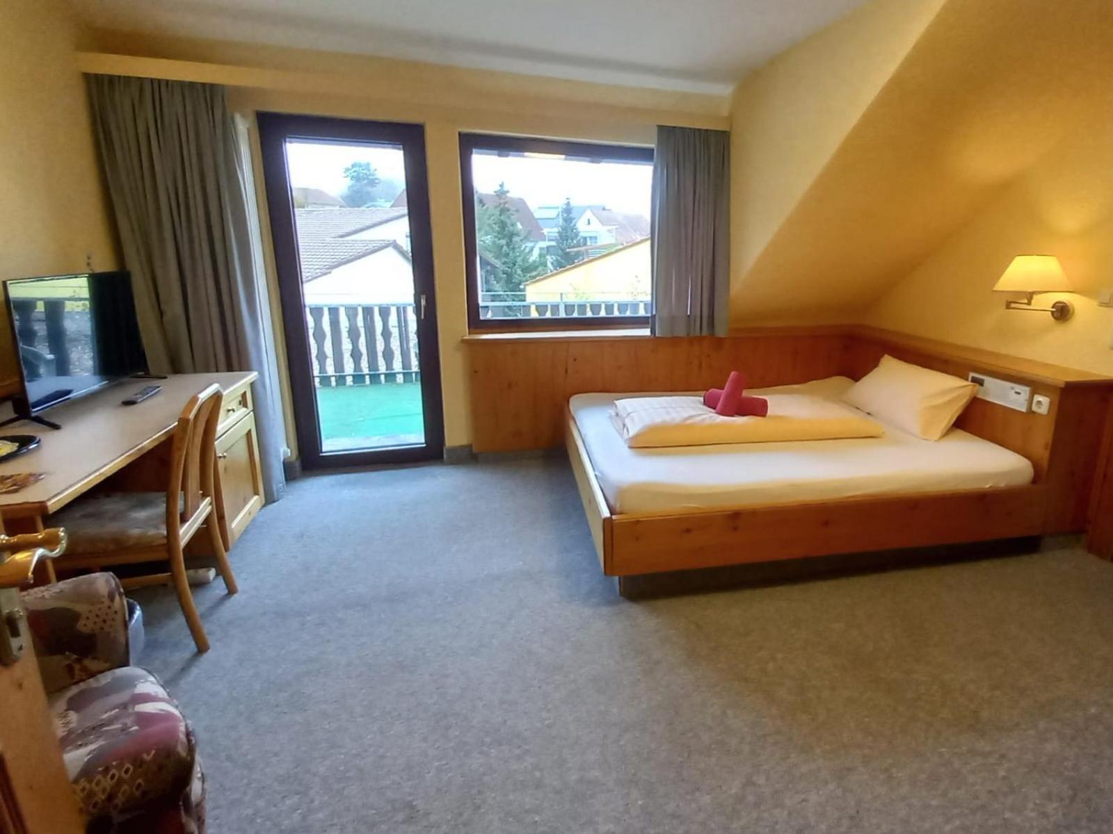 Hotel-Barbarossa-Garni Bei Hanau Rodenbach  Eksteriør billede